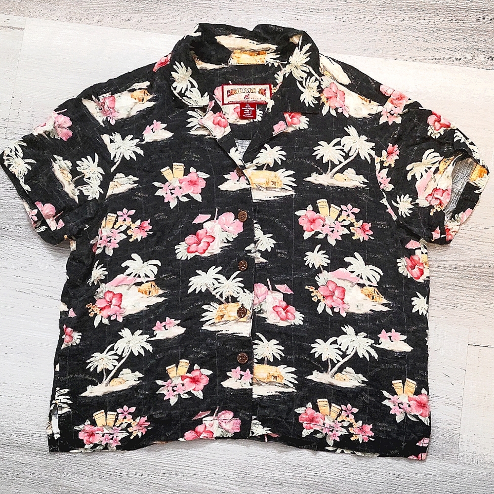Vintage Women's Hawaiian Shirt in Black / Pink